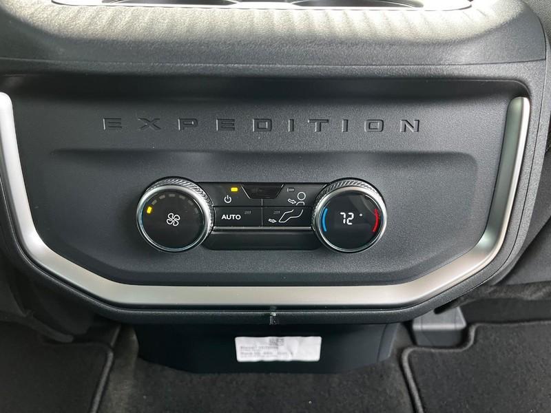 new 2025 Ford Expedition Max car
