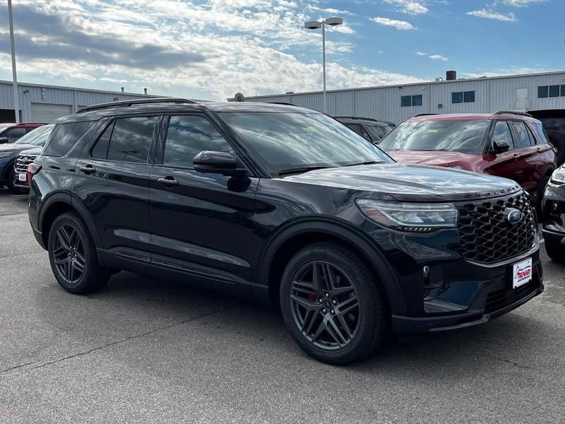 new 2025 Ford Explorer car, priced at $55,699