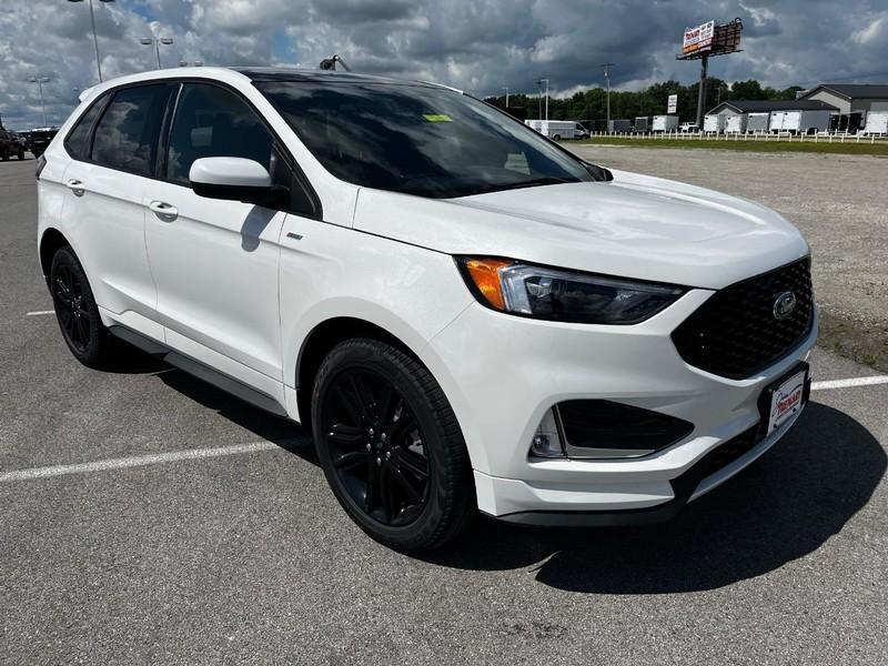 new 2024 Ford Edge car, priced at $45,397