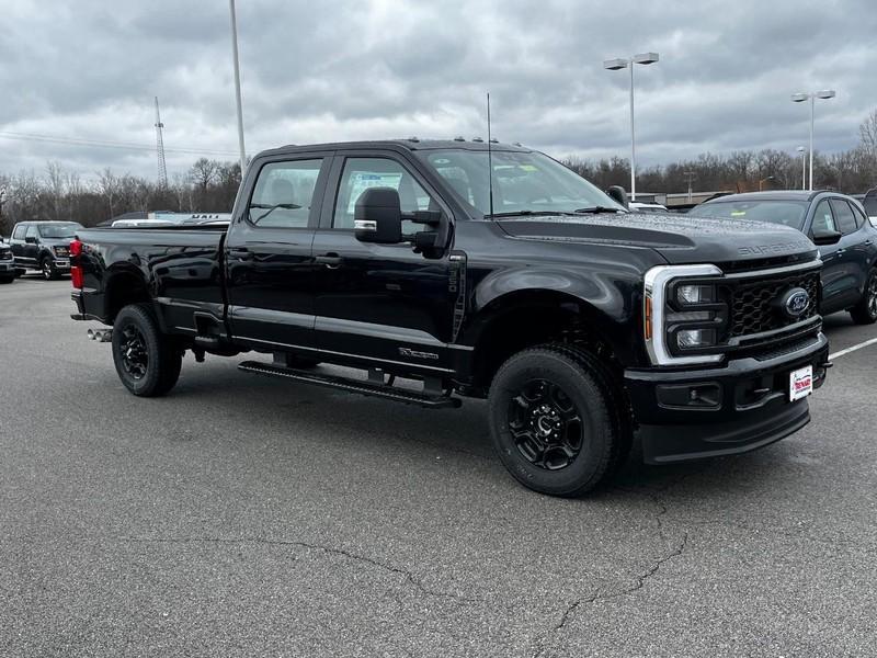 new 2024 Ford F-350 car, priced at $64,918