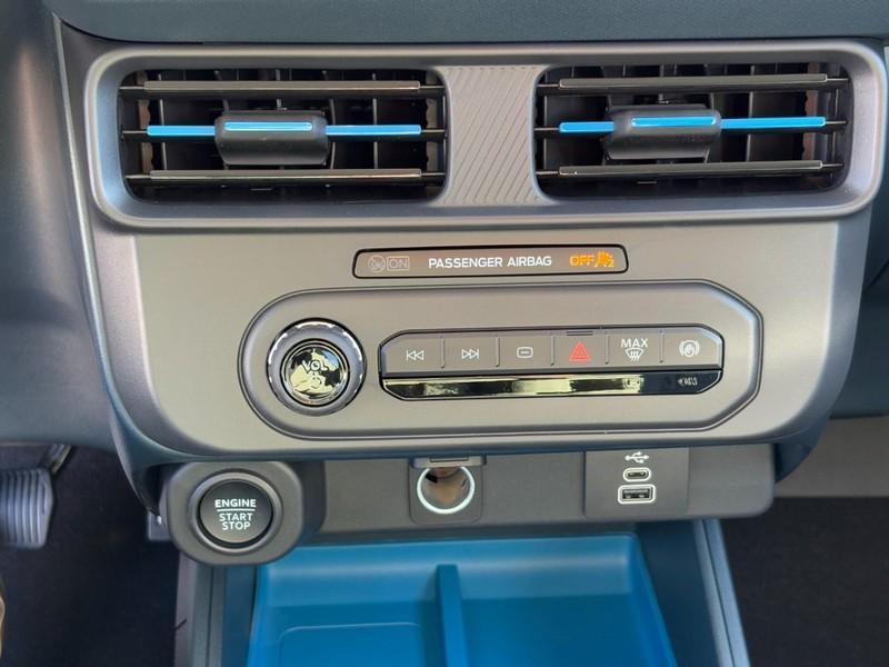 new 2025 Ford Maverick car, priced at $32,525