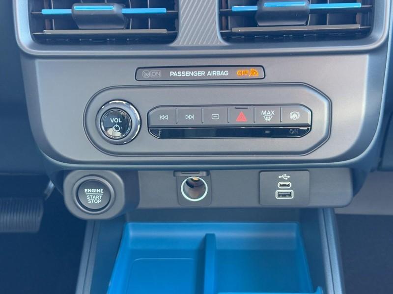 new 2025 Ford Maverick car, priced at $32,525