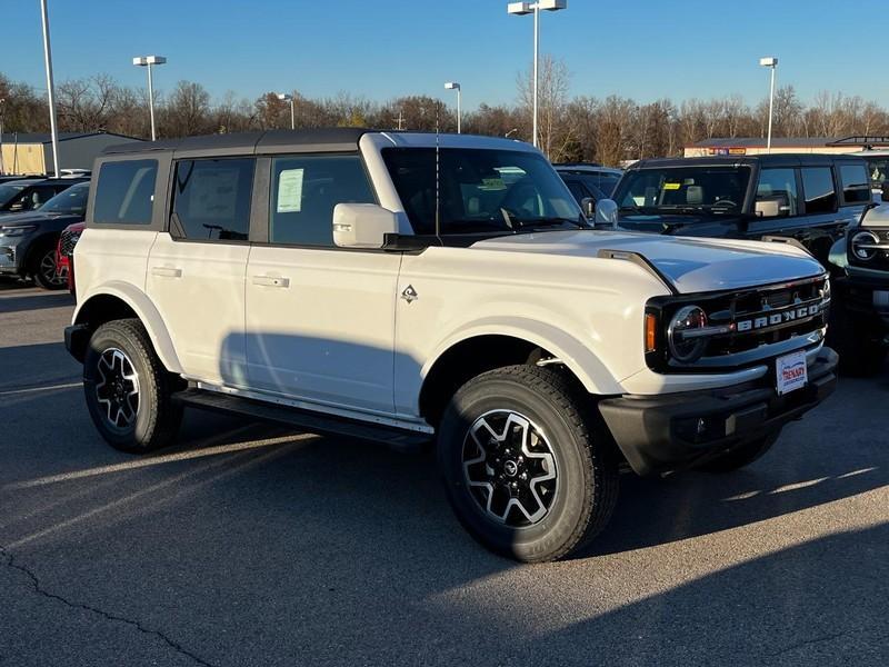 new 2024 Ford Bronco car, priced at $50,197