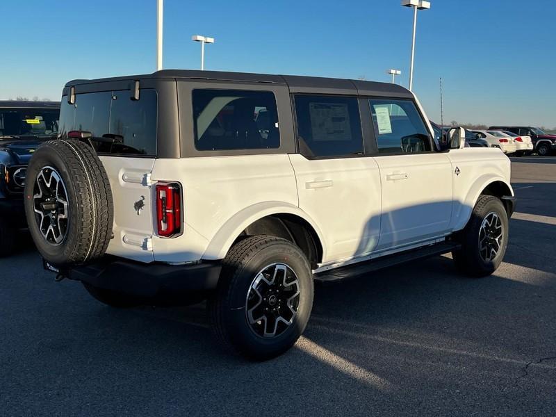 new 2024 Ford Bronco car, priced at $50,197