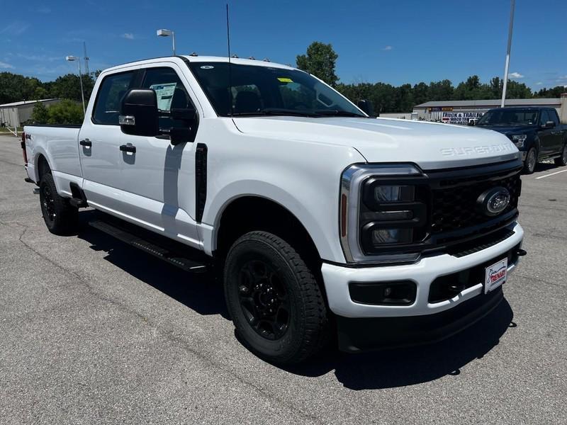 new 2024 Ford F-250 car, priced at $53,653