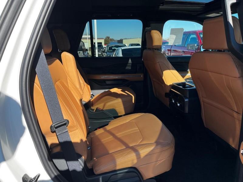 new 2024 Ford Expedition car, priced at $77,576