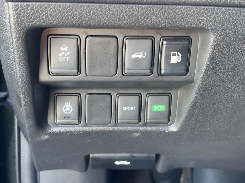 used 2018 Nissan Rogue car, priced at $12,995