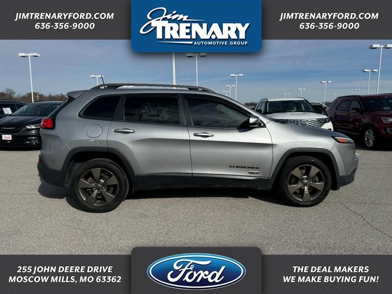 used 2016 Jeep Cherokee car, priced at $11,795