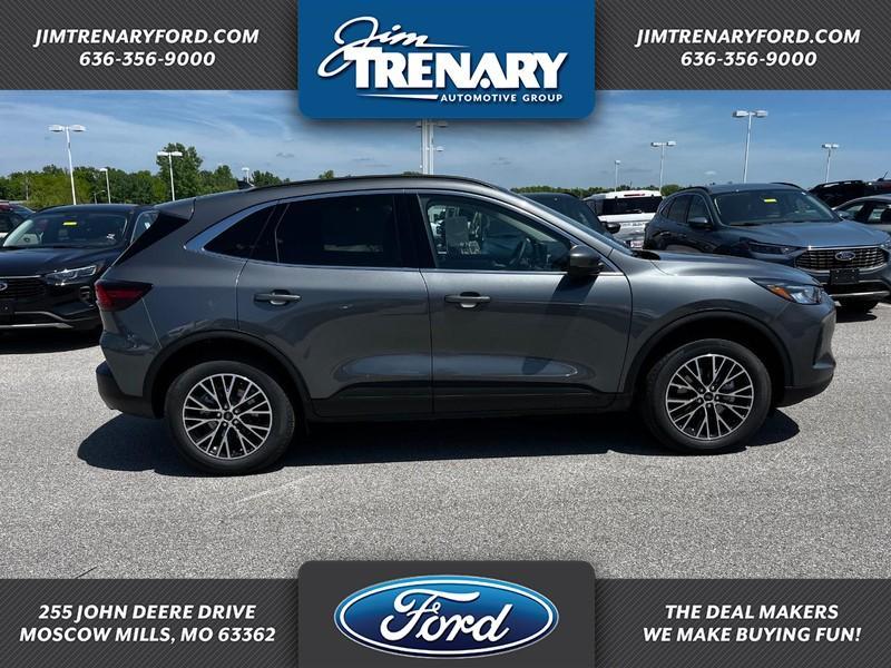 new 2025 Ford Escape car, priced at $35,112