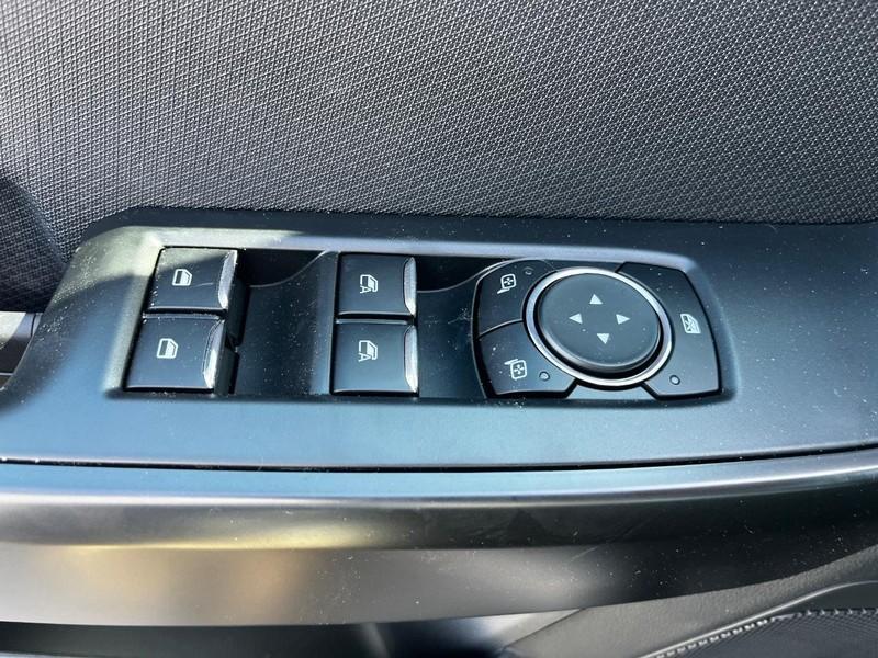 new 2025 Ford F-150 car, priced at $46,082