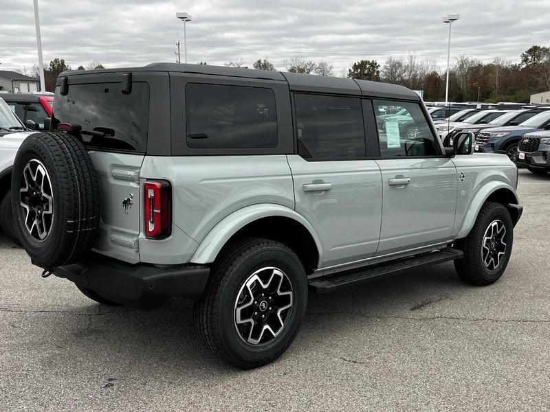 new 2024 Ford Bronco car, priced at $50,474