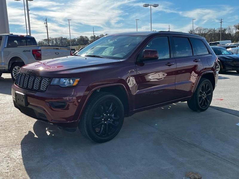 used 2021 Jeep Grand Cherokee car, priced at $30,595