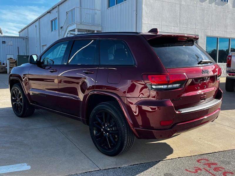 used 2021 Jeep Grand Cherokee car, priced at $30,595