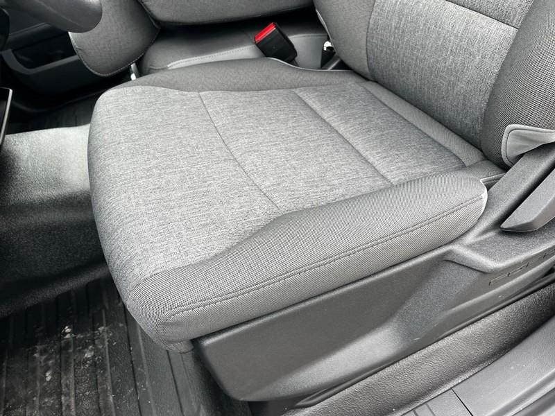 new 2025 Ford F-150 car, priced at $40,640