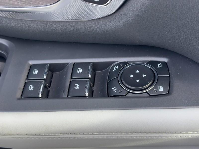 new 2025 Ford Expedition Max car, priced at $90,996