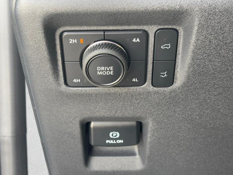 new 2025 Ford Expedition Max car, priced at $90,996