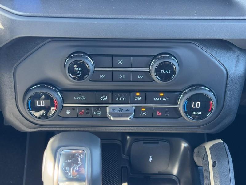 new 2025 Ford Bronco car, priced at $58,974