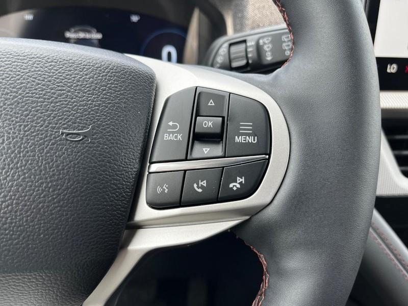 new 2025 Ford Explorer car