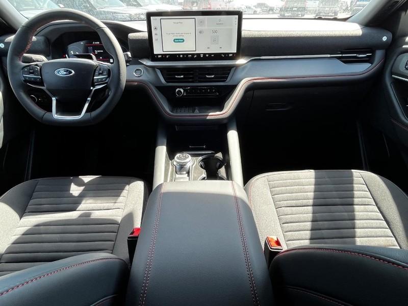 new 2025 Ford Explorer car, priced at $47,871