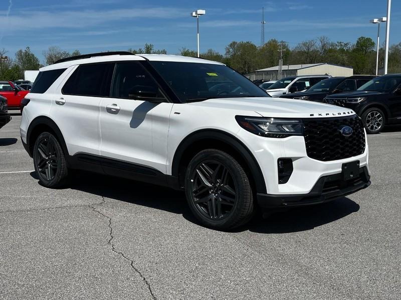 new 2025 Ford Explorer car, priced at $47,871
