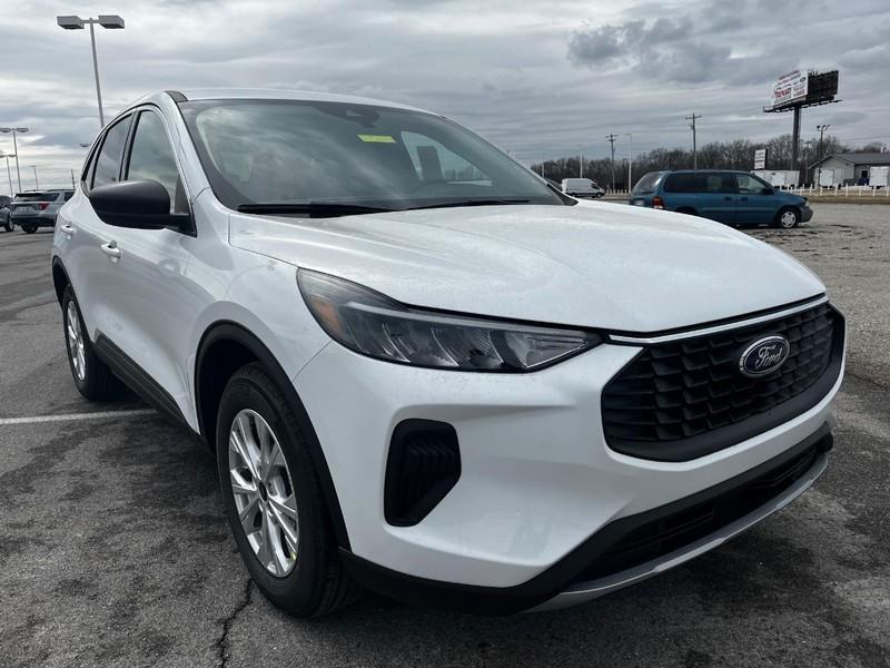 new 2024 Ford Escape car, priced at $28,205