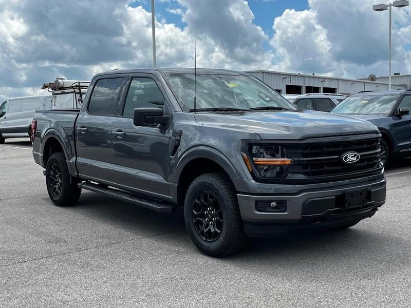 new 2025 Ford F-150 car