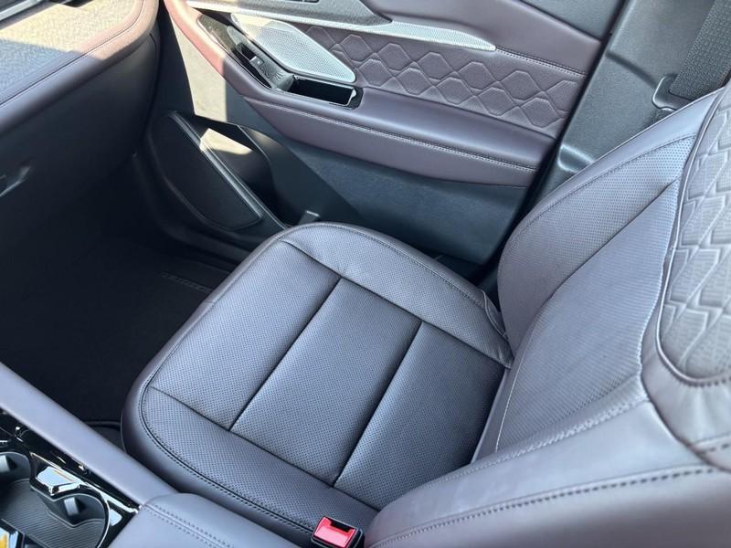 new 2025 Ford Explorer car, priced at $58,295