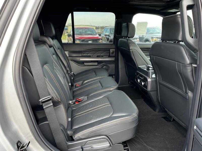 new 2024 Ford Expedition car, priced at $75,012