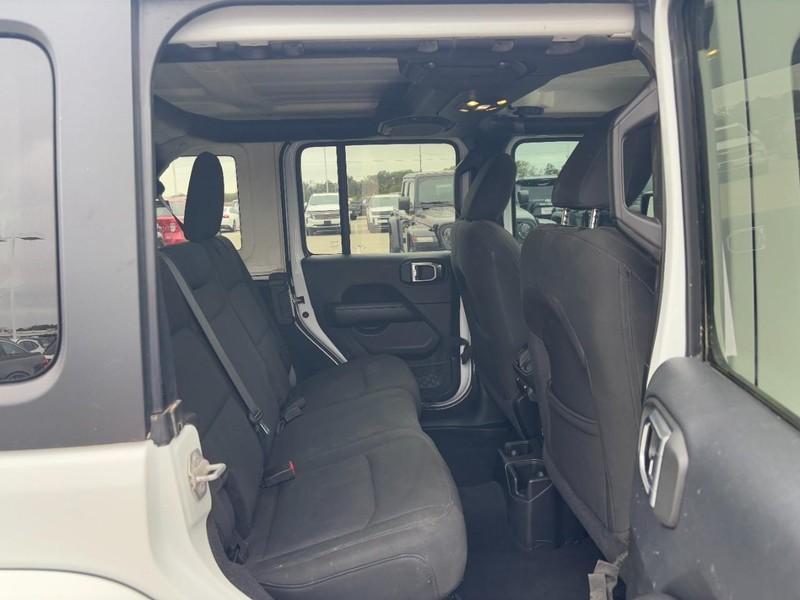 used 2019 Jeep Wrangler Unlimited car, priced at $27,595