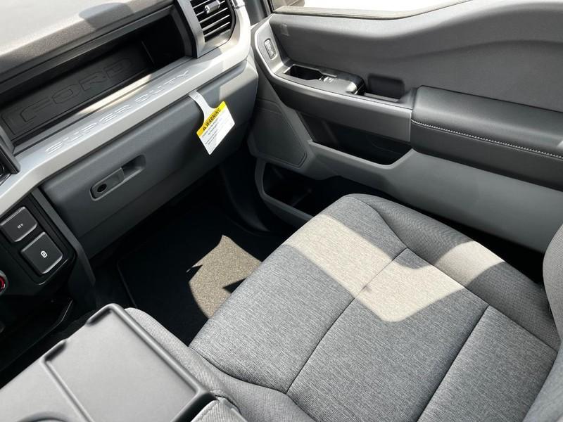 new 2025 Ford F-250 car, priced at $67,355