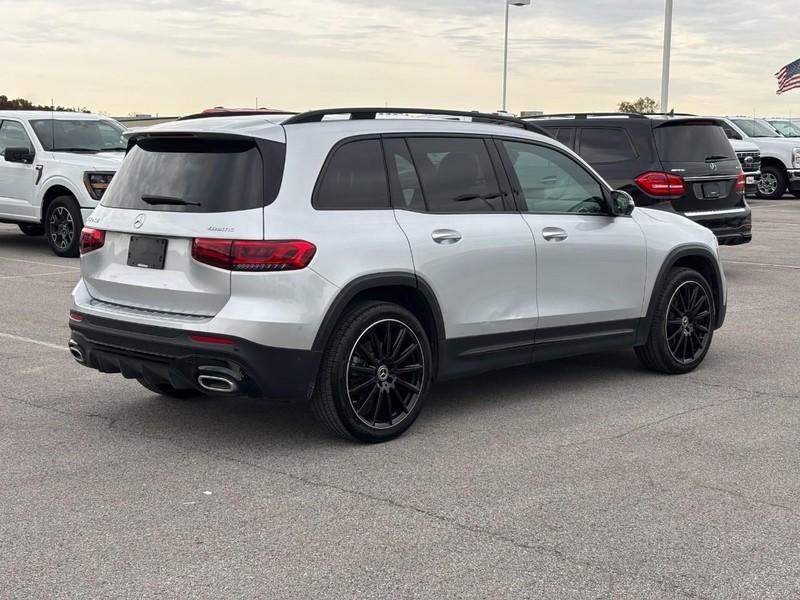 used 2020 Mercedes-Benz GLB 250 car, priced at $27,595