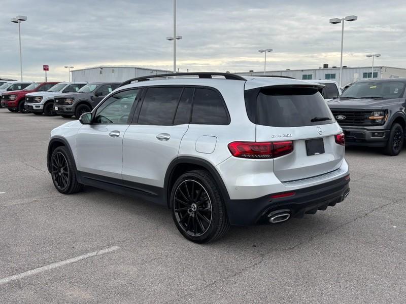 used 2020 Mercedes-Benz GLB 250 car, priced at $27,595