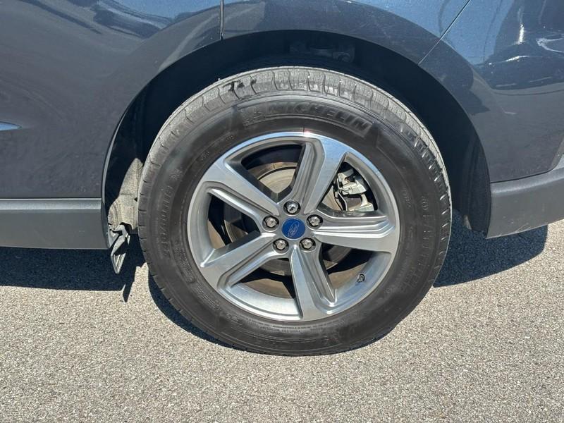 used 2022 Ford Edge car, priced at $26,395