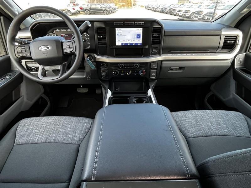 new 2024 Ford F-250 car, priced at $61,820