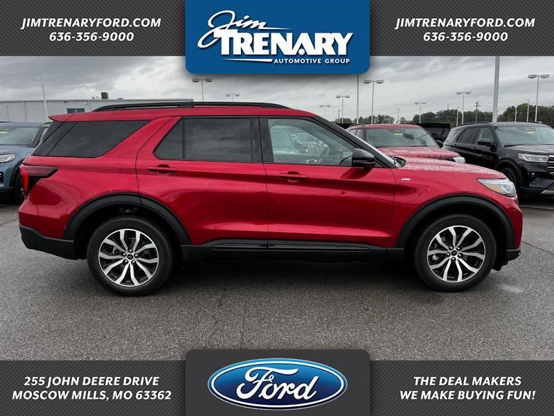 new 2025 Ford Explorer car, priced at $43,979