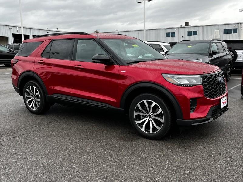 new 2025 Ford Explorer car, priced at $43,979