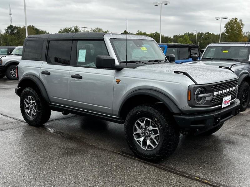 new 2024 Ford Bronco car, priced at $55,659