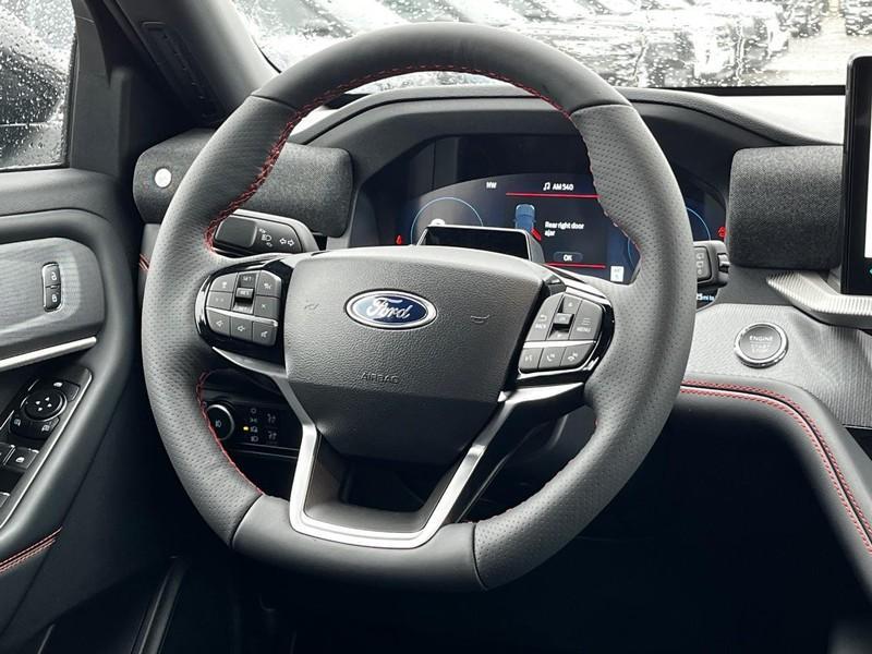 new 2025 Ford Explorer car, priced at $43,791