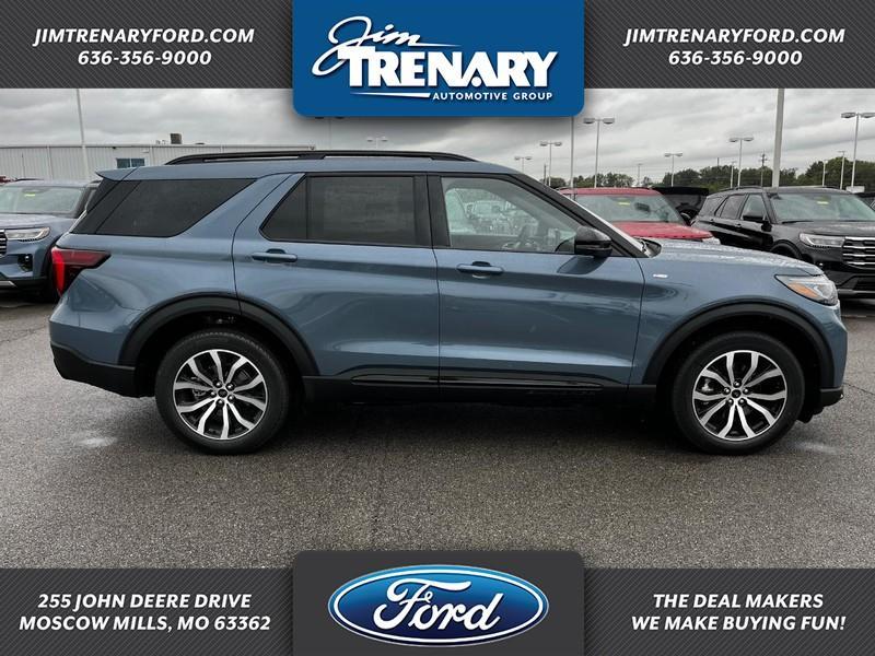 new 2025 Ford Explorer car, priced at $43,791