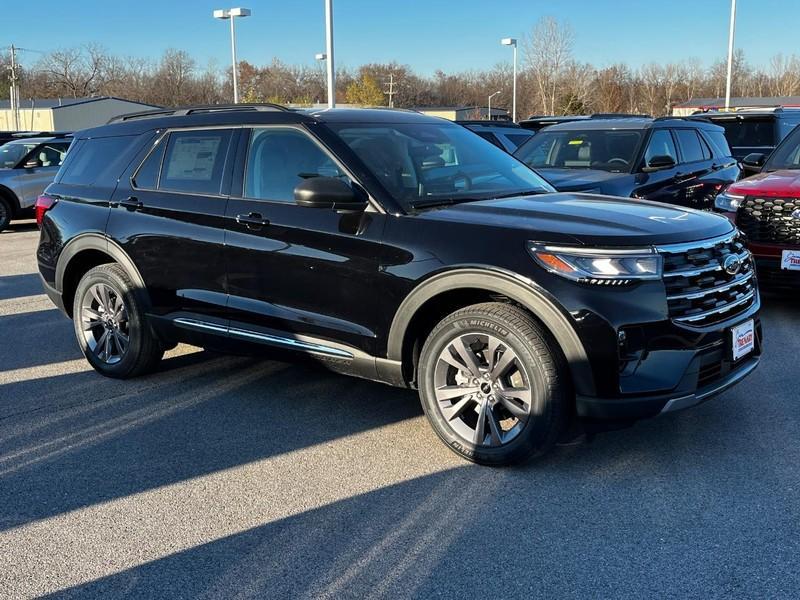 new 2025 Ford Explorer car, priced at $44,905