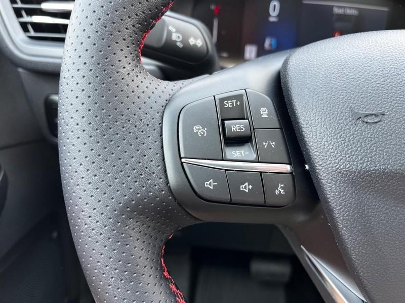 new 2025 Ford Escape car, priced at $33,701