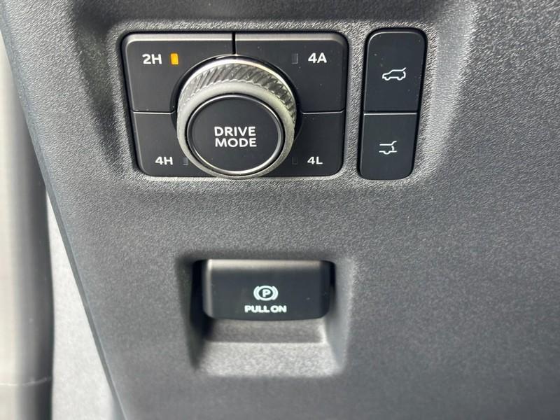 new 2025 Ford Expedition Max car, priced at $73,412