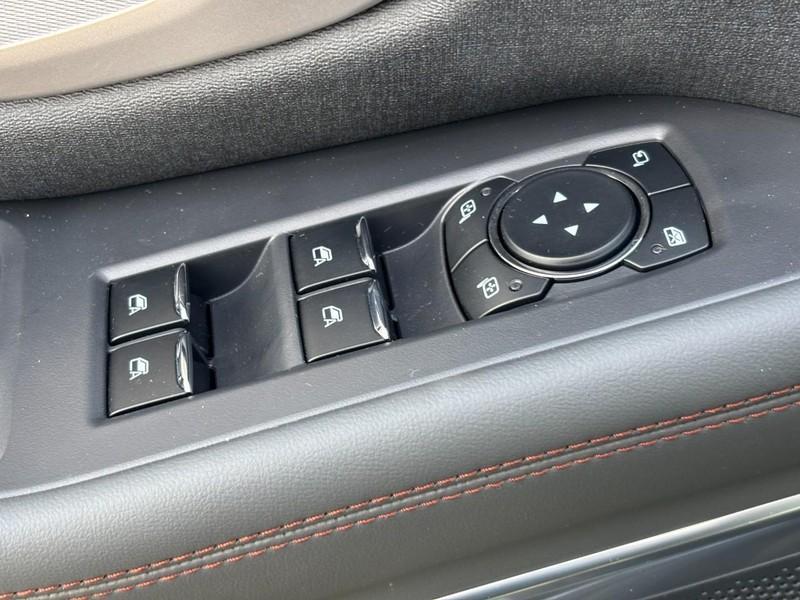 new 2025 Ford Expedition Max car, priced at $73,412