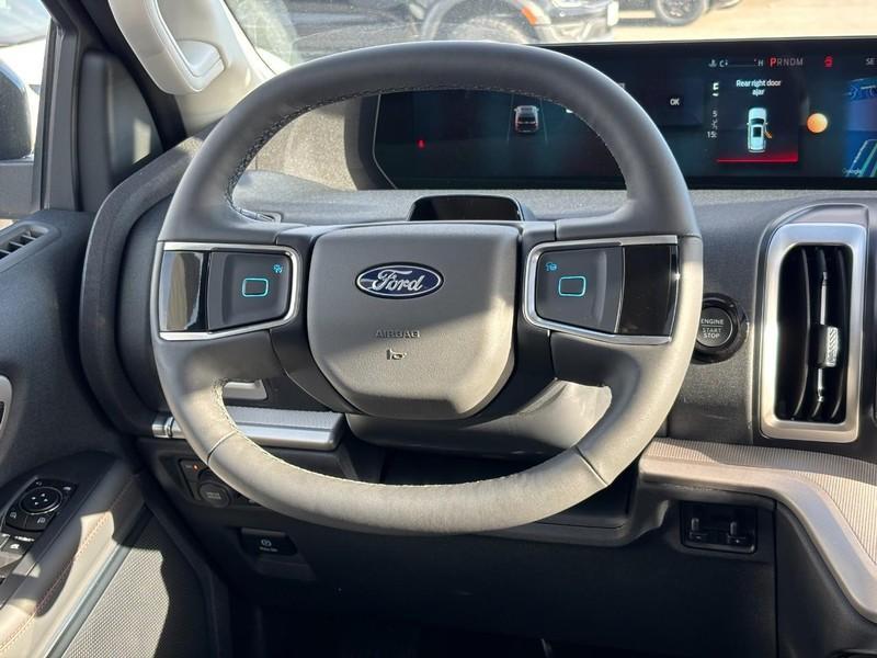 new 2025 Ford Expedition Max car, priced at $73,412