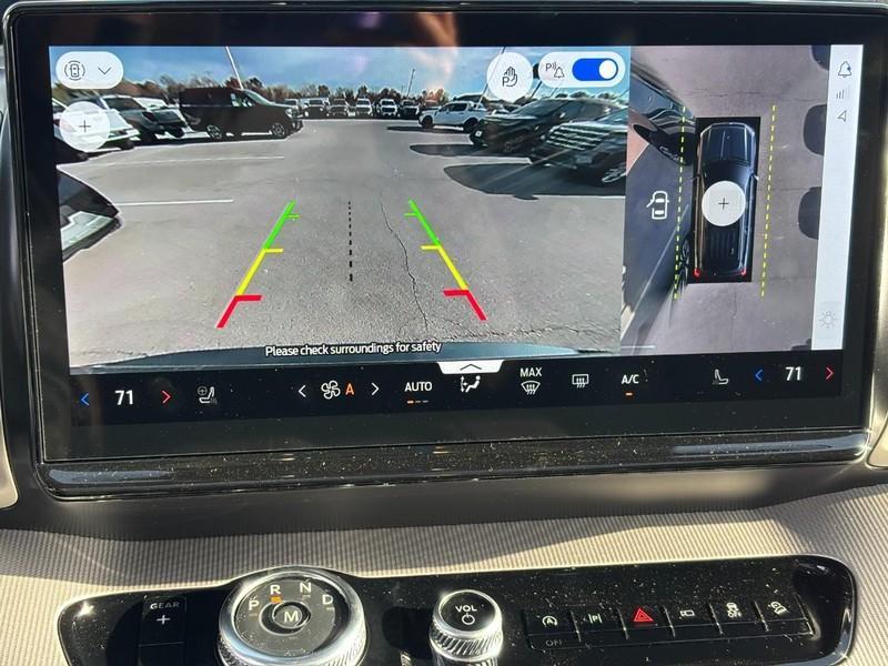 new 2025 Ford Expedition Max car, priced at $73,412