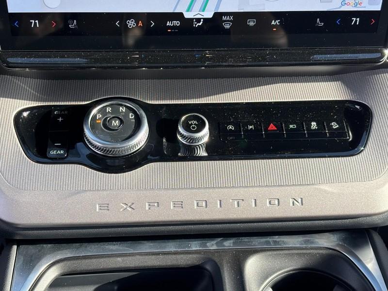 new 2025 Ford Expedition Max car, priced at $73,412