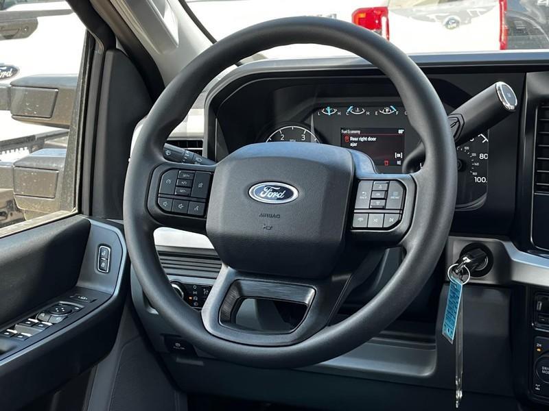 new 2025 Ford F-250 car, priced at $69,820