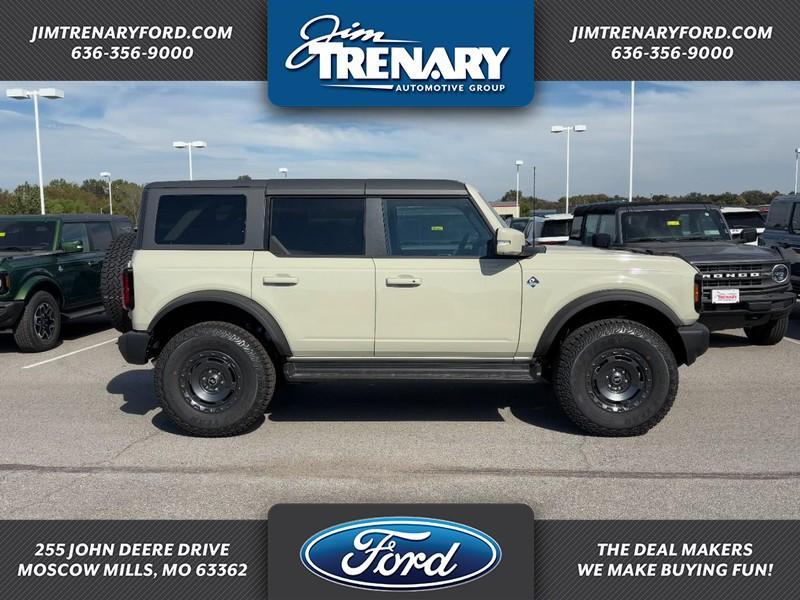 new 2025 Ford Bronco car, priced at $59,745