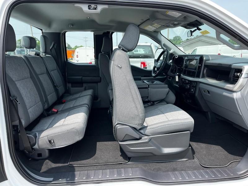 new 2025 Ford F-250 car, priced at $57,385