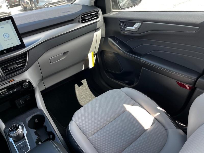 new 2025 Ford Escape car, priced at $31,248